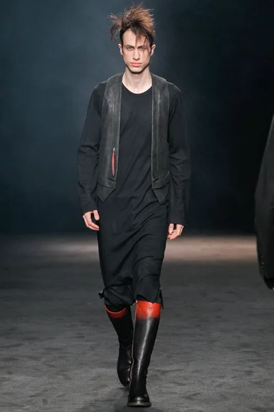 Look 13